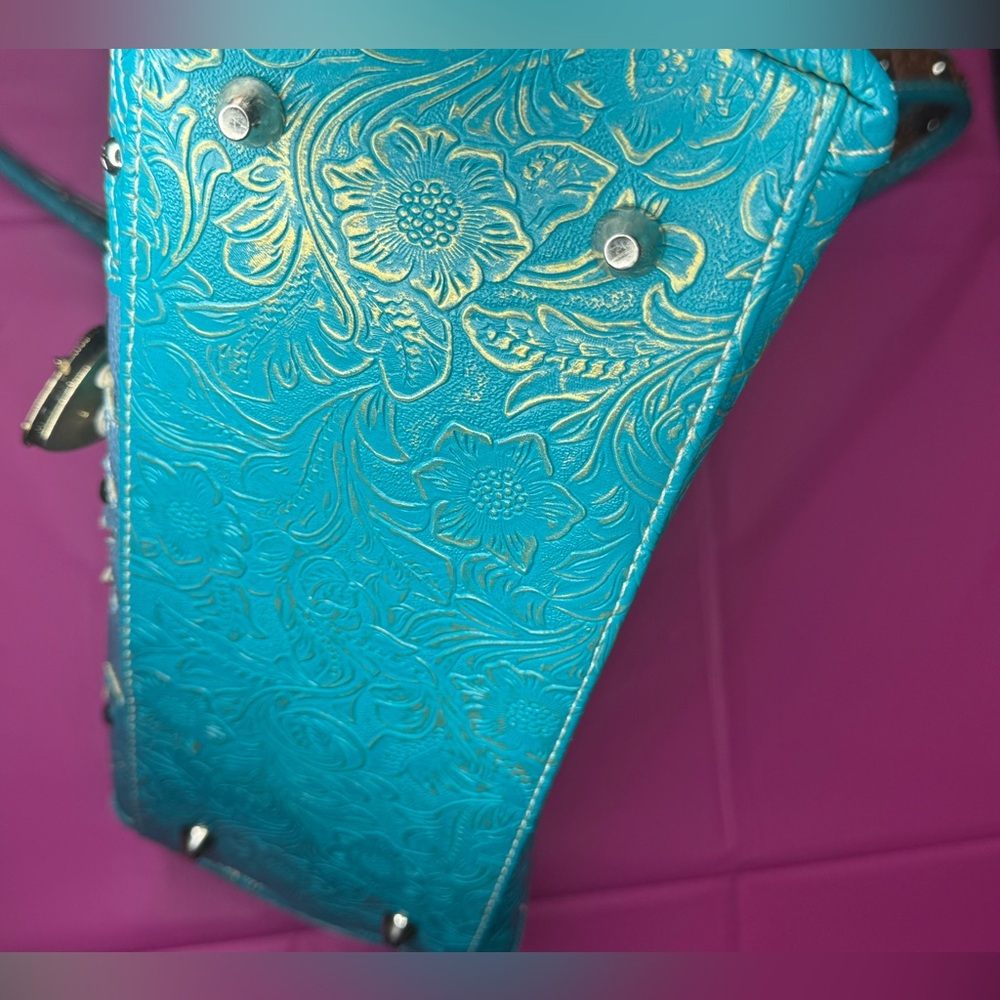โจ๐ COWGIRL TRENDS Gold Silver Blue Buckle Studded & Jeweled Shoulder Purse Bag - Picture 10 of 17
